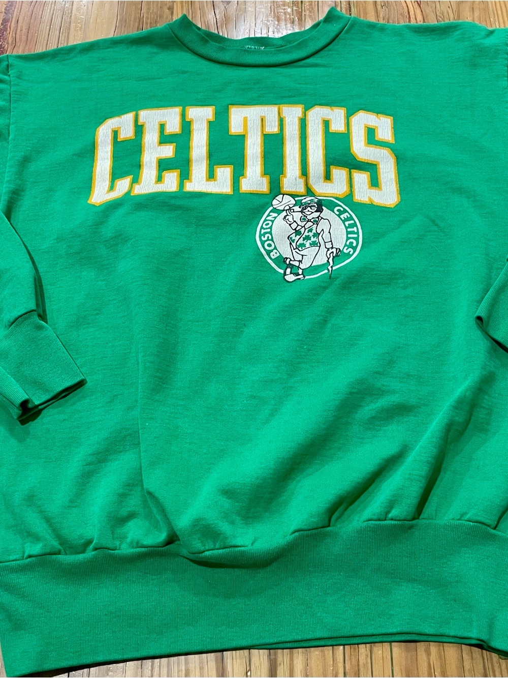 Vintage 80s Boston Celtics Sweatshirt Large Green NBA Leprechaun USA Crewneck